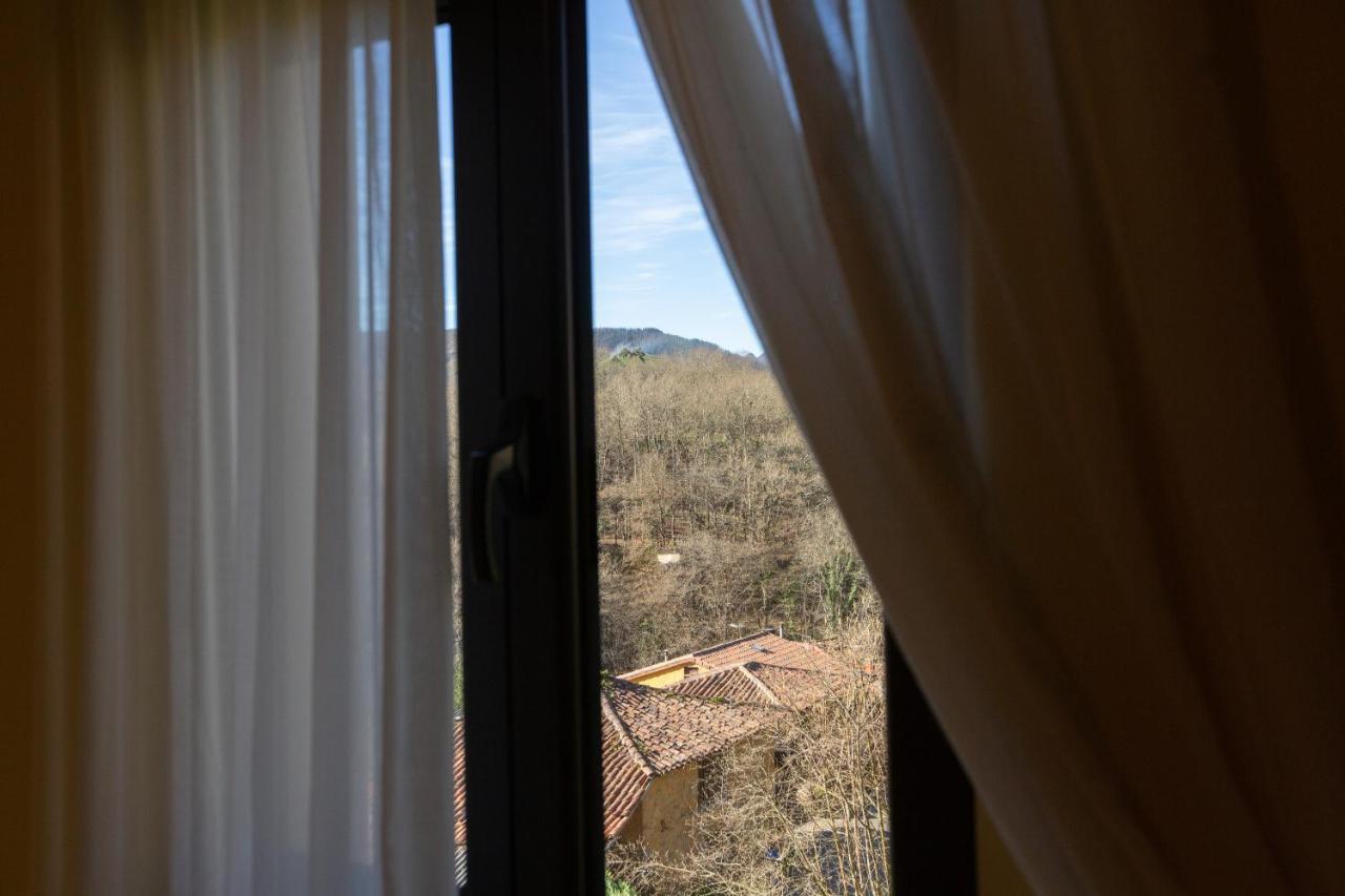 ホテル La Casona De Cardes Onís エクステリア 写真