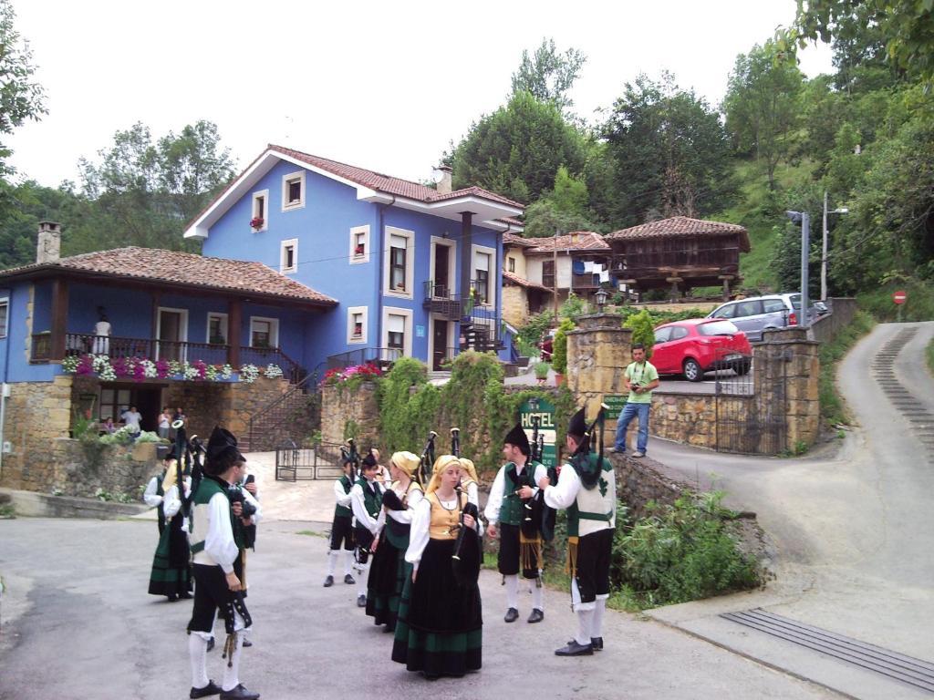 ホテル La Casona De Cardes Onís エクステリア 写真